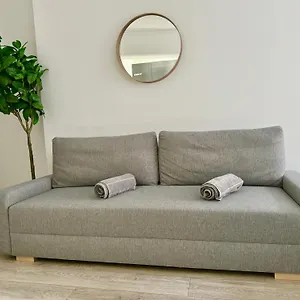 Prime Near Schoenbrunn Castle Apartament